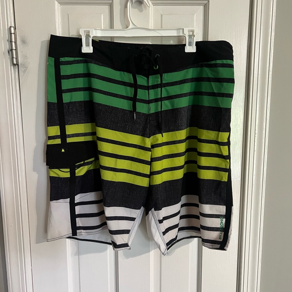 Men's Billabong Platinum series Board Shorts, Swim Shorts